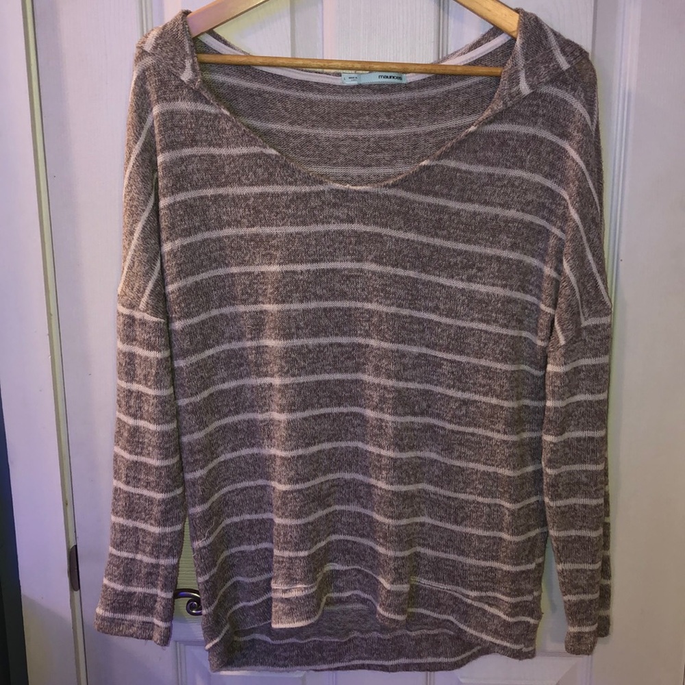 Light weight hooded knit top